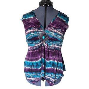 Venus Women's Tie-Dye Sleeveless Top with Decorative Brooch Boho